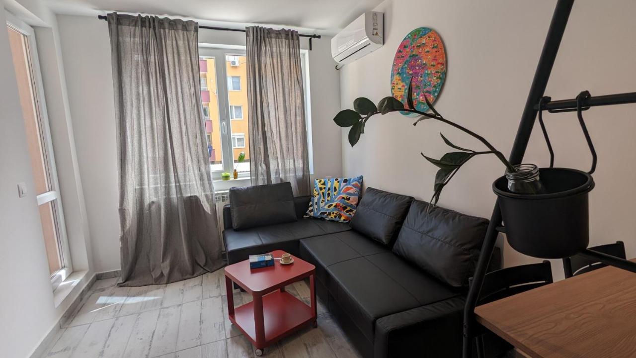 Apartemen 65 Duck House *